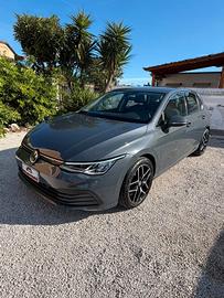 Volkswagen Golf 1.0 eTSI EVO DSG Life