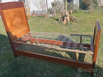 Letti Artigianali Antichi