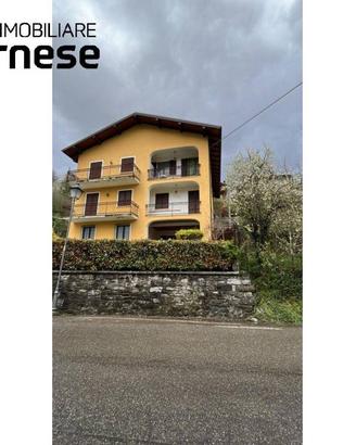 Appartamento di 138 m² con 4 locali e box auto a F