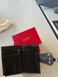 Portafoglio donna Guess