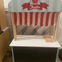 Teatro/negozio  giocattolo in legno