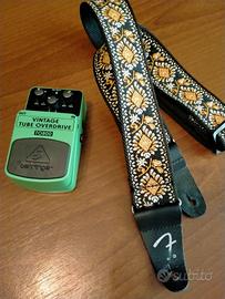 Effetto per chitarra e cinghia Fender