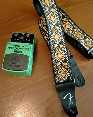 Effetto per chitarra e cinghia Fender