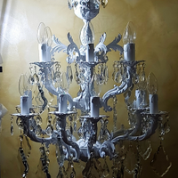 Lampadario con gocce di cristallo