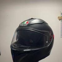 Casco integrale AGV nero opaco