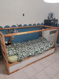 Letto Kura + tenda blu