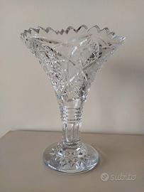 Antico vaso fiori in cristallo di Boemia