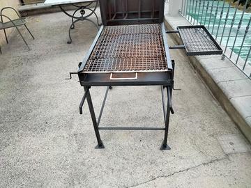 Bracere in ferro con griglia inox