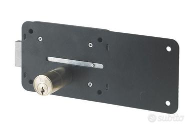 FERROGLIETTO SERRATURA CON CHIAVI