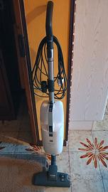 Aspirapolvere  Marca: Miele