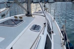 barca a vela  Hunter Modello 340 Anno 1997 natante