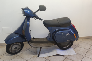 Vespa Piaggio 50 - Anno 1991 - Icona di stile retr