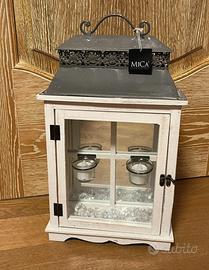 Lanterna elegante shabby in legno sbiancato