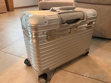 RIMOWA PILOT