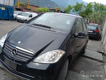 MERCEDES CLASSE A 1.5 B 2009 266920  PER RICAMBI