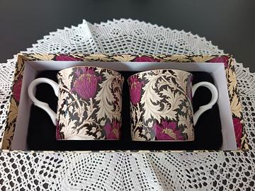 Coppia tazze mug Victoria and Albert Museum