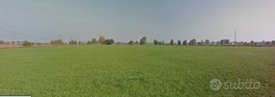Terreno di 120000 m² a Pandino