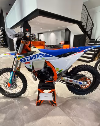 KTM 300 EXC 2026 SIX DAYS PROMO