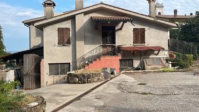 ROVOLON: Bicamere senza spese condominiali