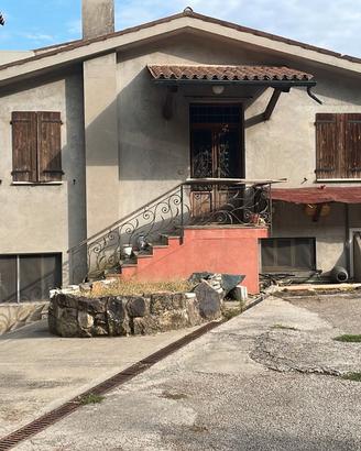 ROVOLON: Bicamere senza spese condominiali