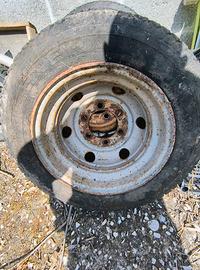 cerchi e gomme Daily  rimorchio  carro 