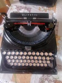 Macchina da scrivere Olivetti ICO