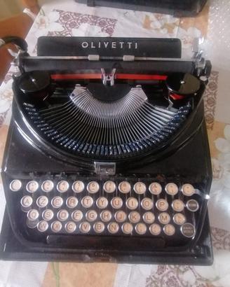 Macchina da scrivere Olivetti ICO