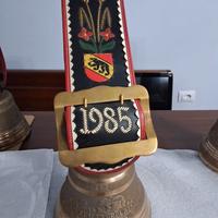 Campana svizzera decorata