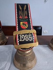 Campana svizzera decorata