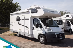 Camper Mansardato 6 posti Elnagh Baron 46