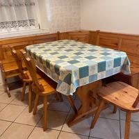 Tavola panca con sedie