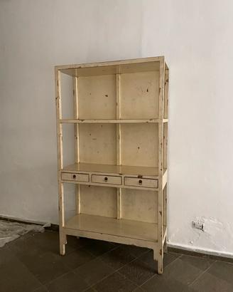 Bella credenza in lengo