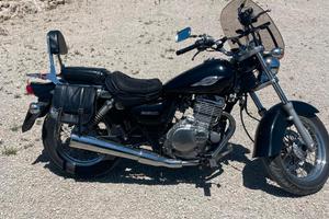 Suzuki GZ Marauder 250