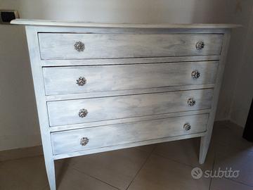 Credenza  con 4 cassetti