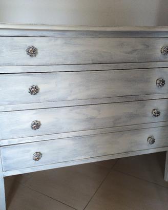 Credenza  con 4 cassetti