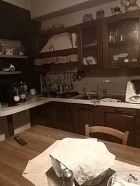 Cucina completa di forno