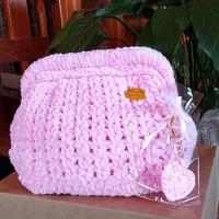 clutch in ciniglia foderata all' interno 