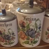 5 barattoli un ceramica da cucina dipinti a mano