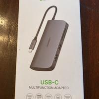 Adattatore multifunzione USB-C di UGREEN.