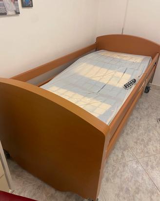 Letto per anziani e invalidi