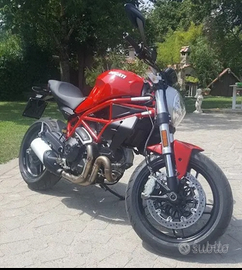 Ducati Monster 797