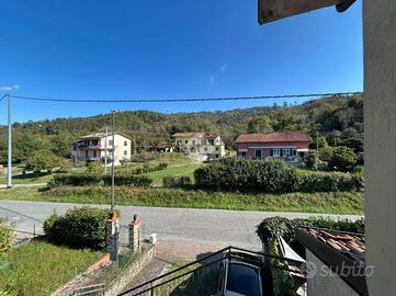 6 LOCALI A RICCÒ DEL GOLFO DI SPEZIA