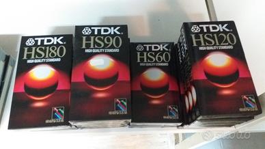 Videocassette VHS TDK HS pari al nuovo