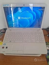 Toshiba Satellite Notebook 15,6" Bianco