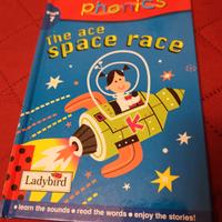 in Inglese - Phonics The Ace Space Race