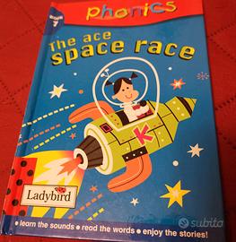 in Inglese - Phonics The Ace Space Race