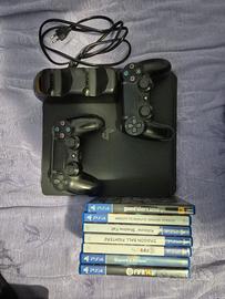 PS4 Slim 1TB, 2 Controller, giochi e base ricarica
