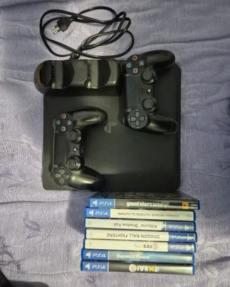 PS4 Slim 1TB, 2 Controller, giochi e base ricarica