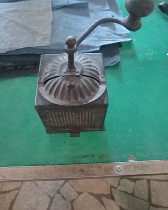 macinino da caffè antico 