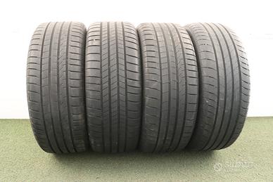 Gomme Bridgestone Alenza 235 55 18 estate